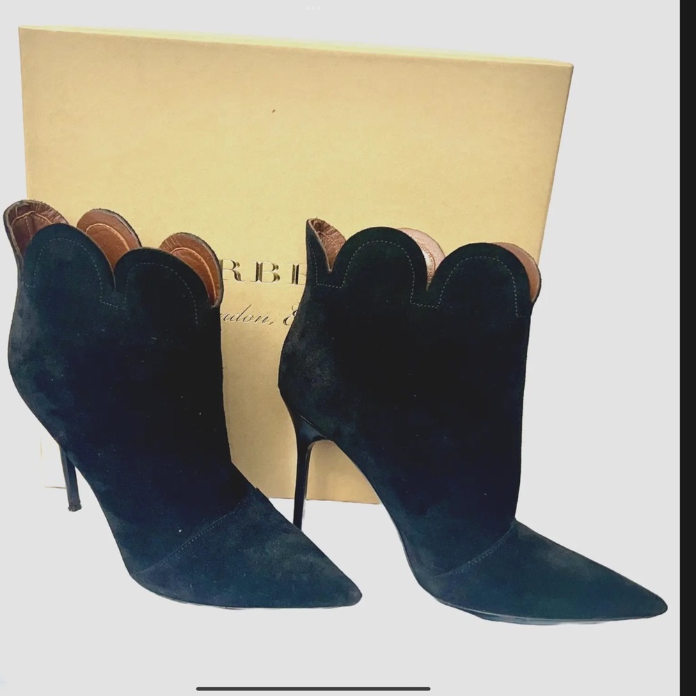 Burberry Scallops Samantha 100 Ankle Boot Size 37.5 Stiletto Bootie Black Suede
